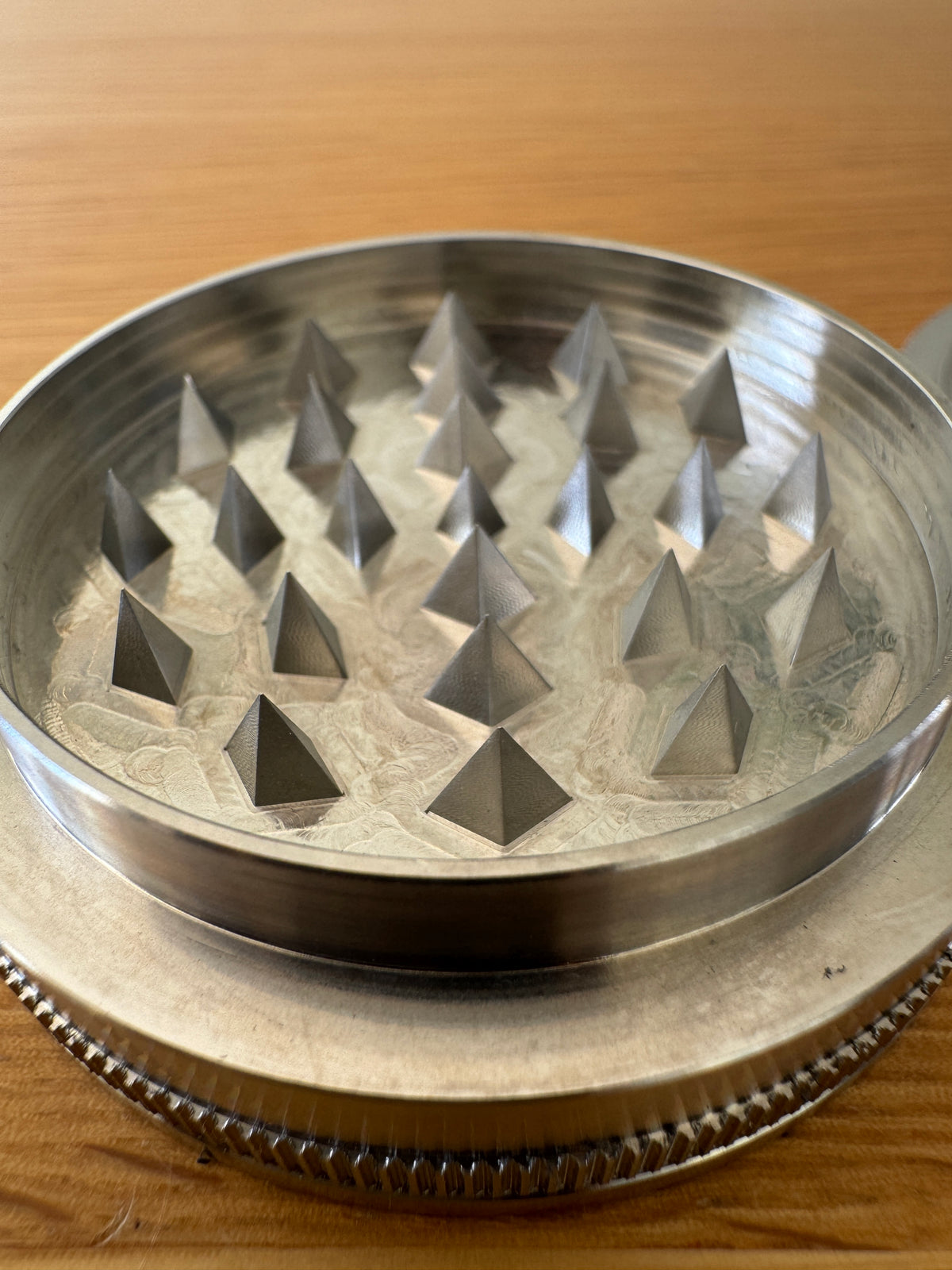 Stainless steel herb grinder